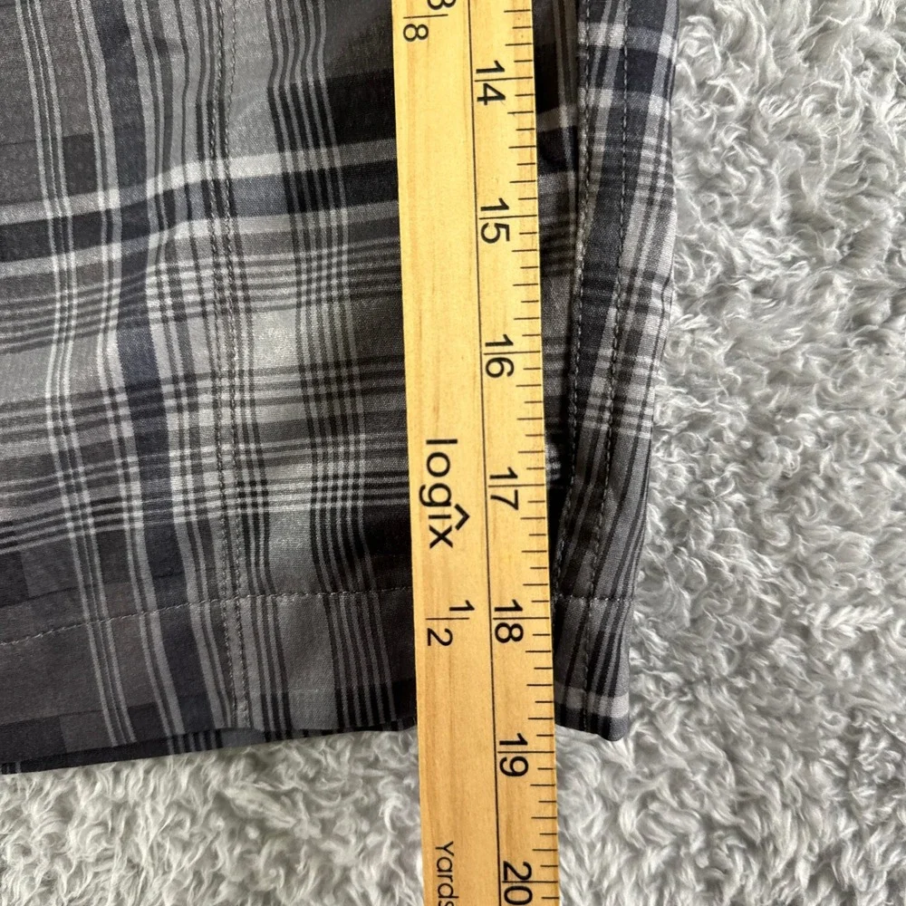 The North Face Mens Grey Plaid Hiking Shorts Size 40 Stretch Performance‎ Trail